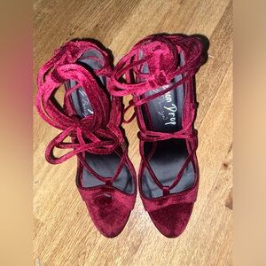 Burgundy velvet Strappy high heels size 10 by Lemon Drop